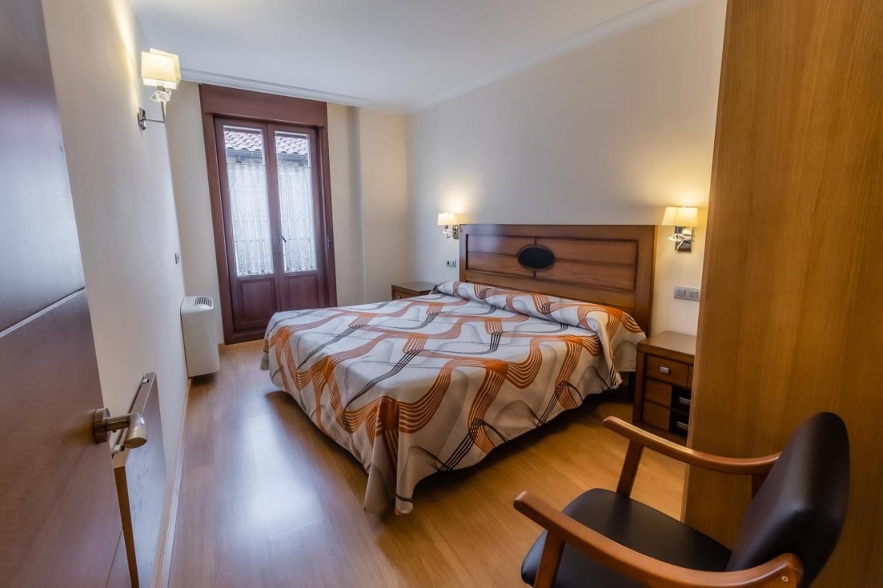 Apartamentos & Casas Rurales Santo Domingo De Silos Extérieur photo