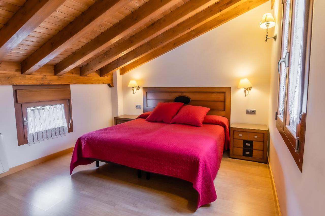 Apartamentos & Casas Rurales Santo Domingo De Silos Extérieur photo