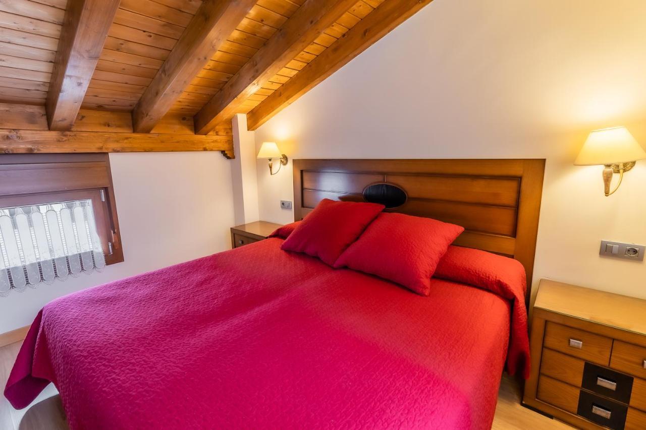 Apartamentos & Casas Rurales Santo Domingo De Silos Extérieur photo