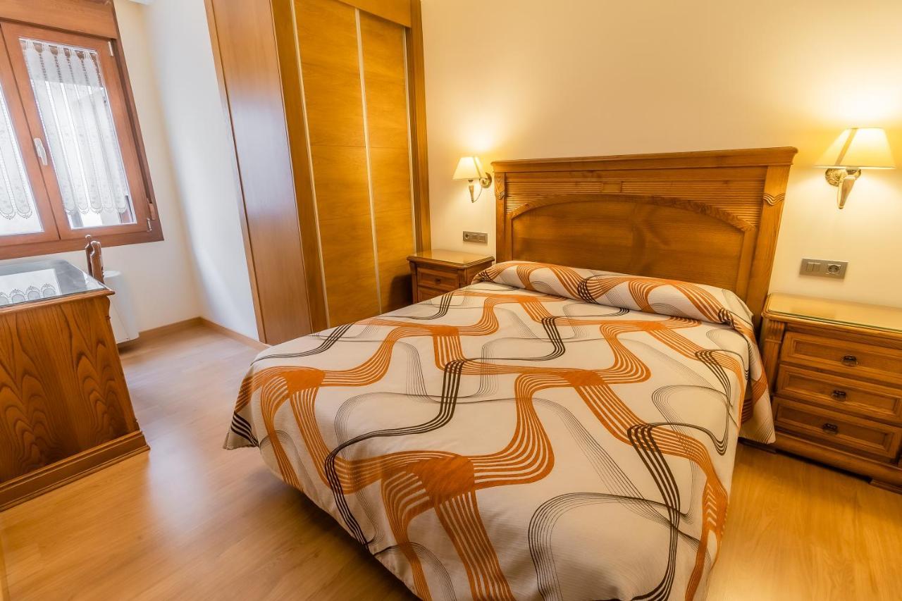 Apartamentos & Casas Rurales Santo Domingo De Silos Extérieur photo