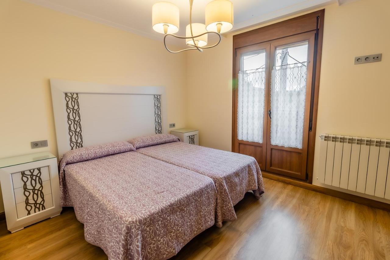 Apartamentos & Casas Rurales Santo Domingo De Silos Extérieur photo