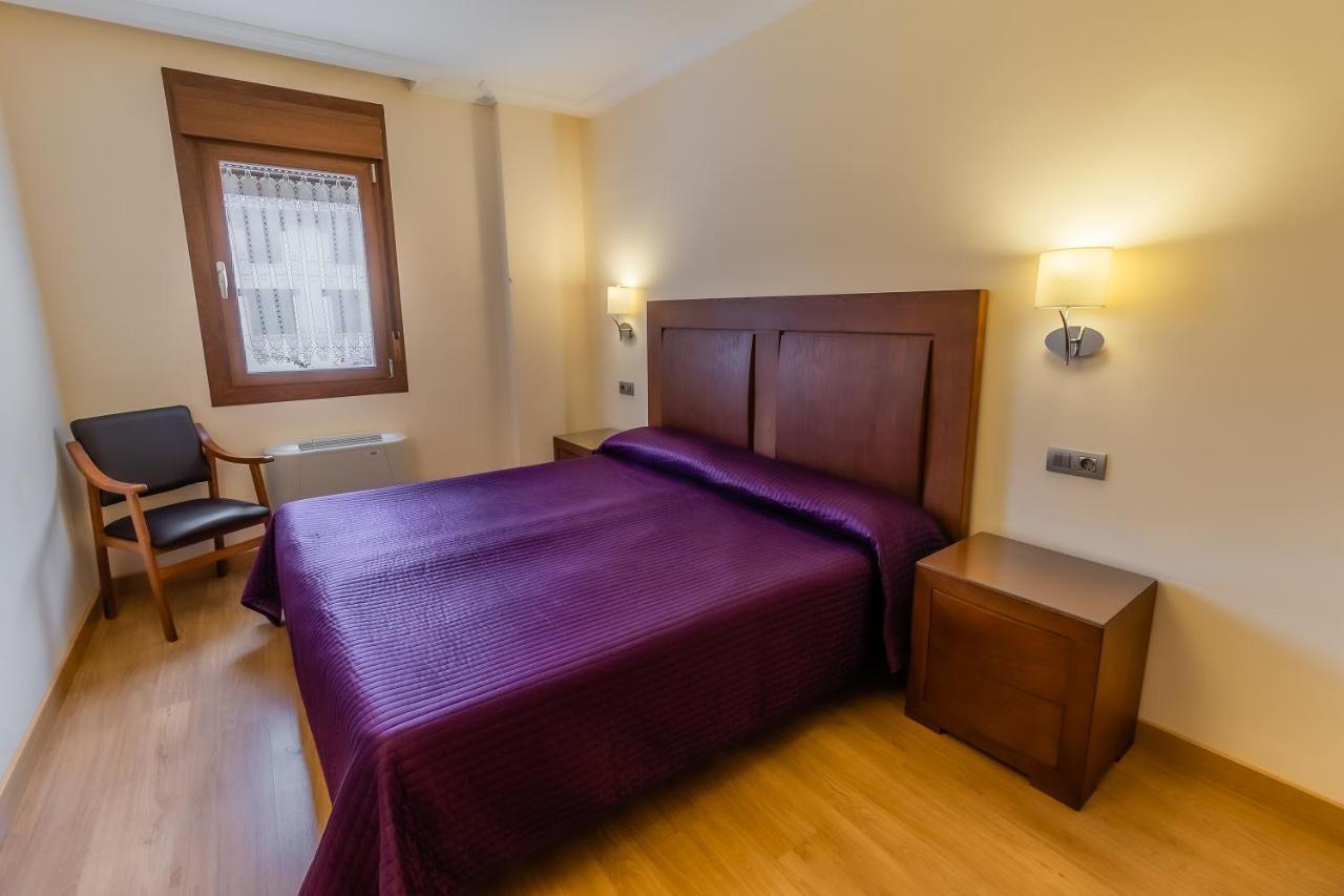 Apartamentos & Casas Rurales Santo Domingo De Silos Extérieur photo