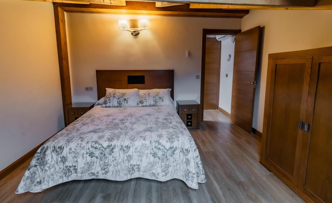 Apartamentos & Casas Rurales Santo Domingo De Silos Extérieur photo
