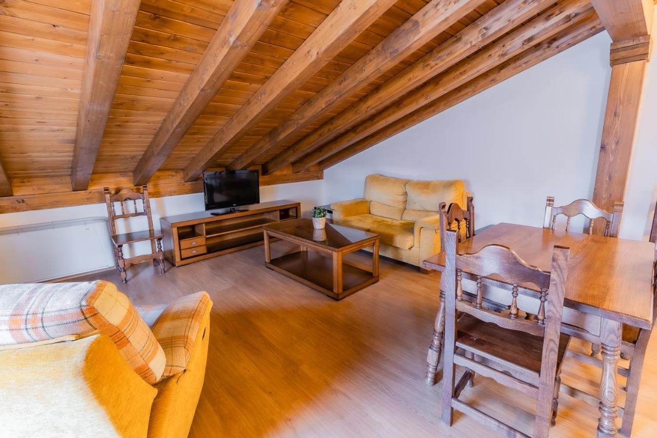Apartamentos & Casas Rurales Santo Domingo De Silos Extérieur photo